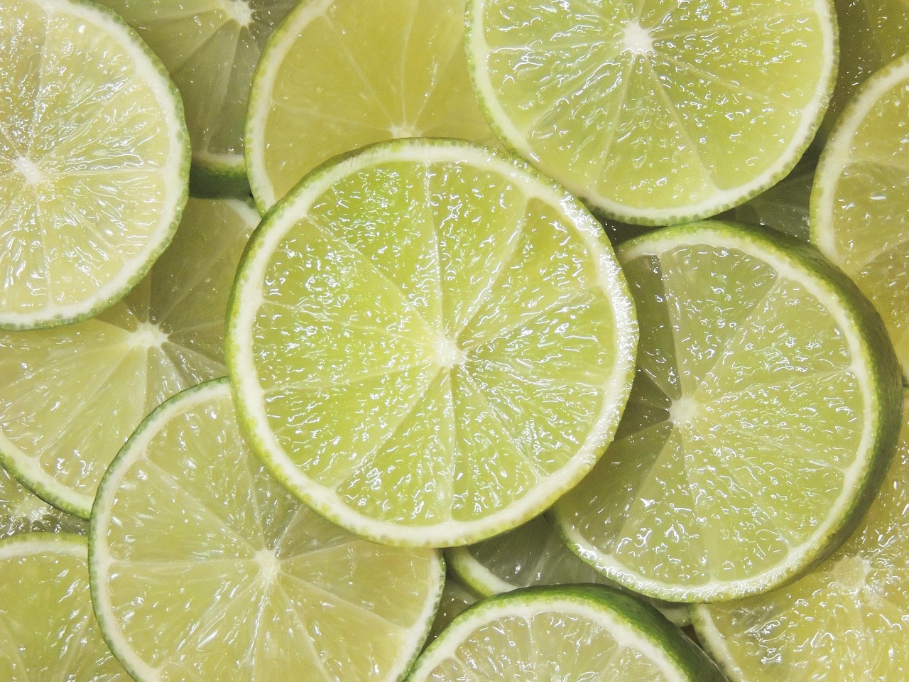 Finger Limes: The Caviar of Citrus (image credits: pixabay)