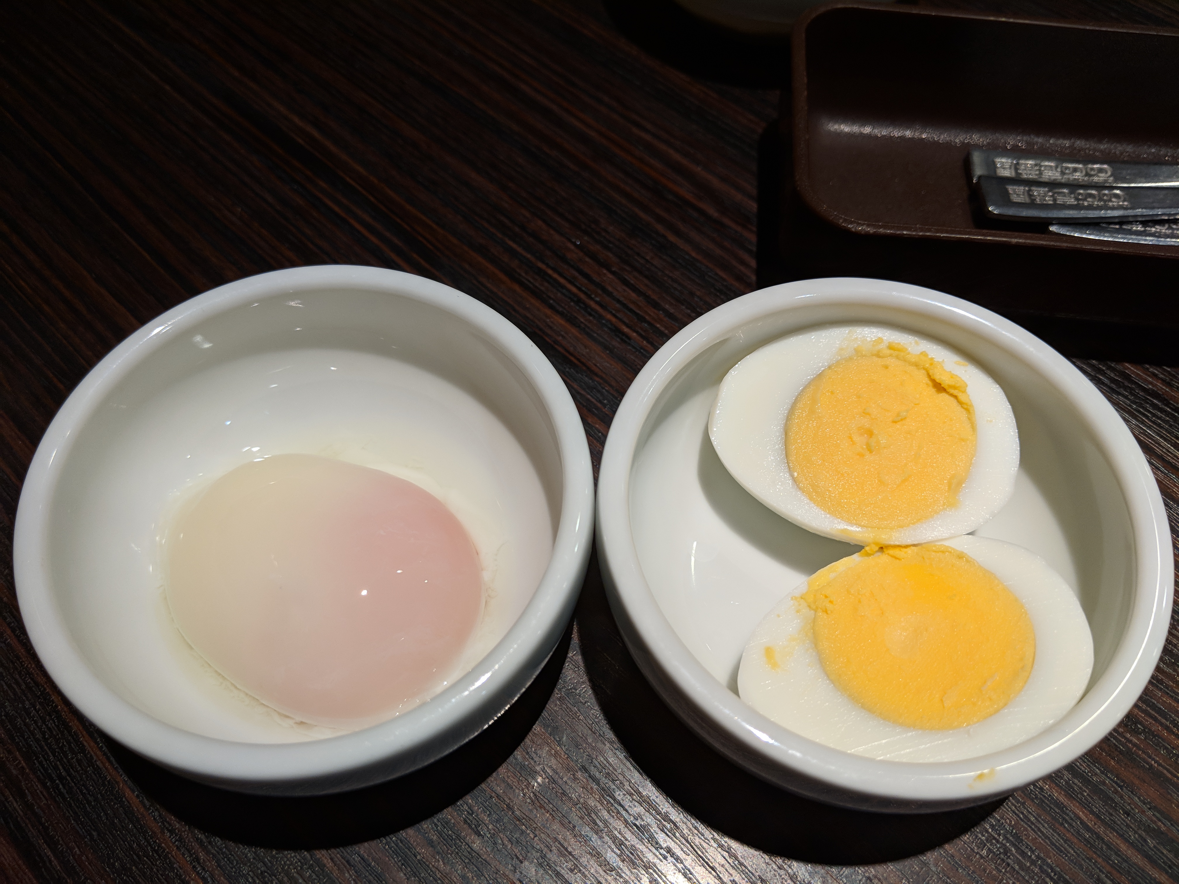 Comparing Onsen Eggs to Other Egg Styles (image credits: wikimedia)