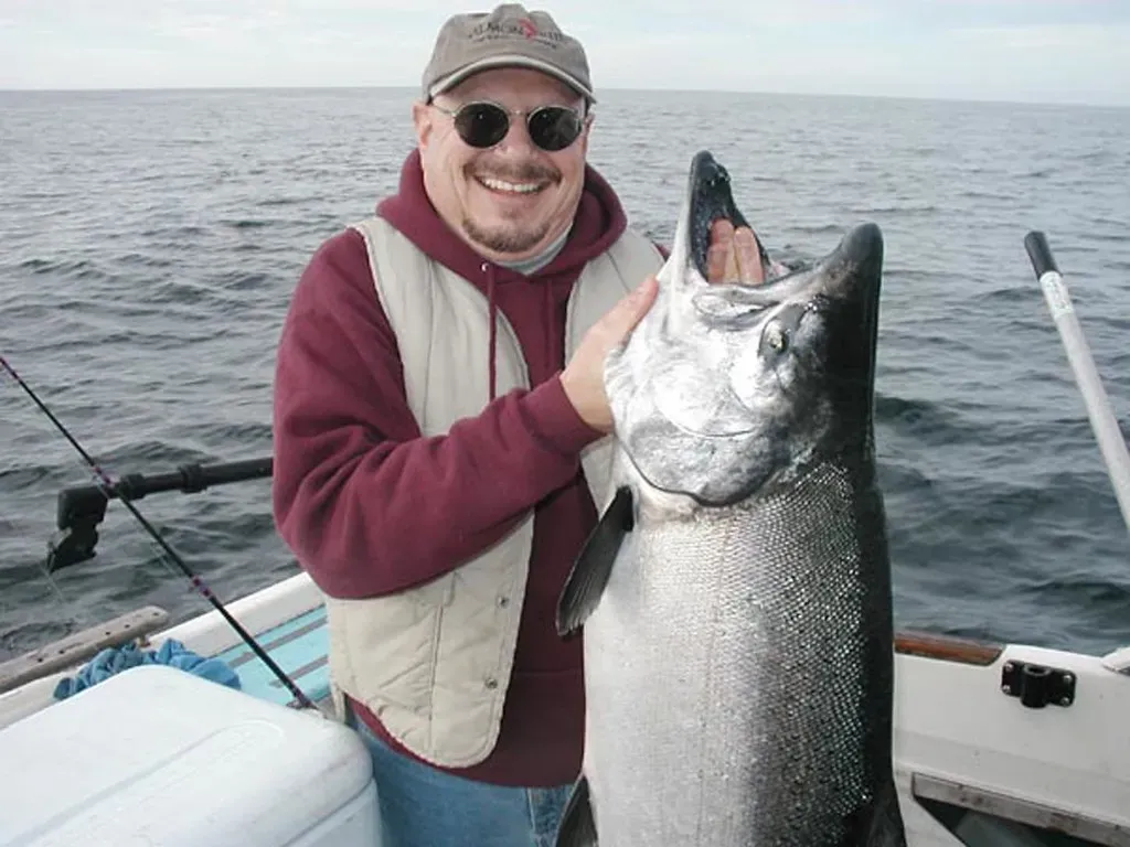 Straits Salish Reefnet Fishing Salmon (Image Credits: Flickr)