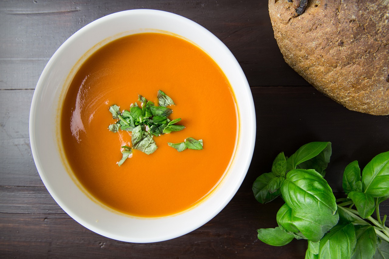 15. Tomato Basil Soup (image credits: pixabay)