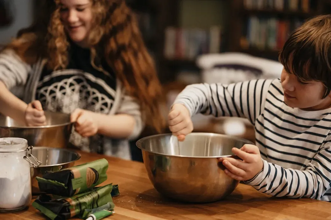 Busy Lifestyles Reduce Time for Traditional Cooking (Image Credits: Unsplash)