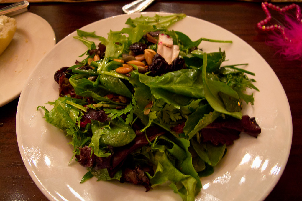 Pre-Mixed Salads (Image Credits: Flickr)
