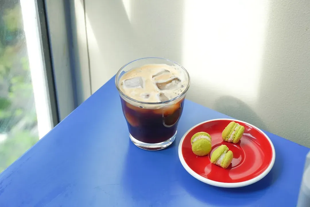 Diet Soda or Any Carbonated Beverage (Image Credits: Unsplash)