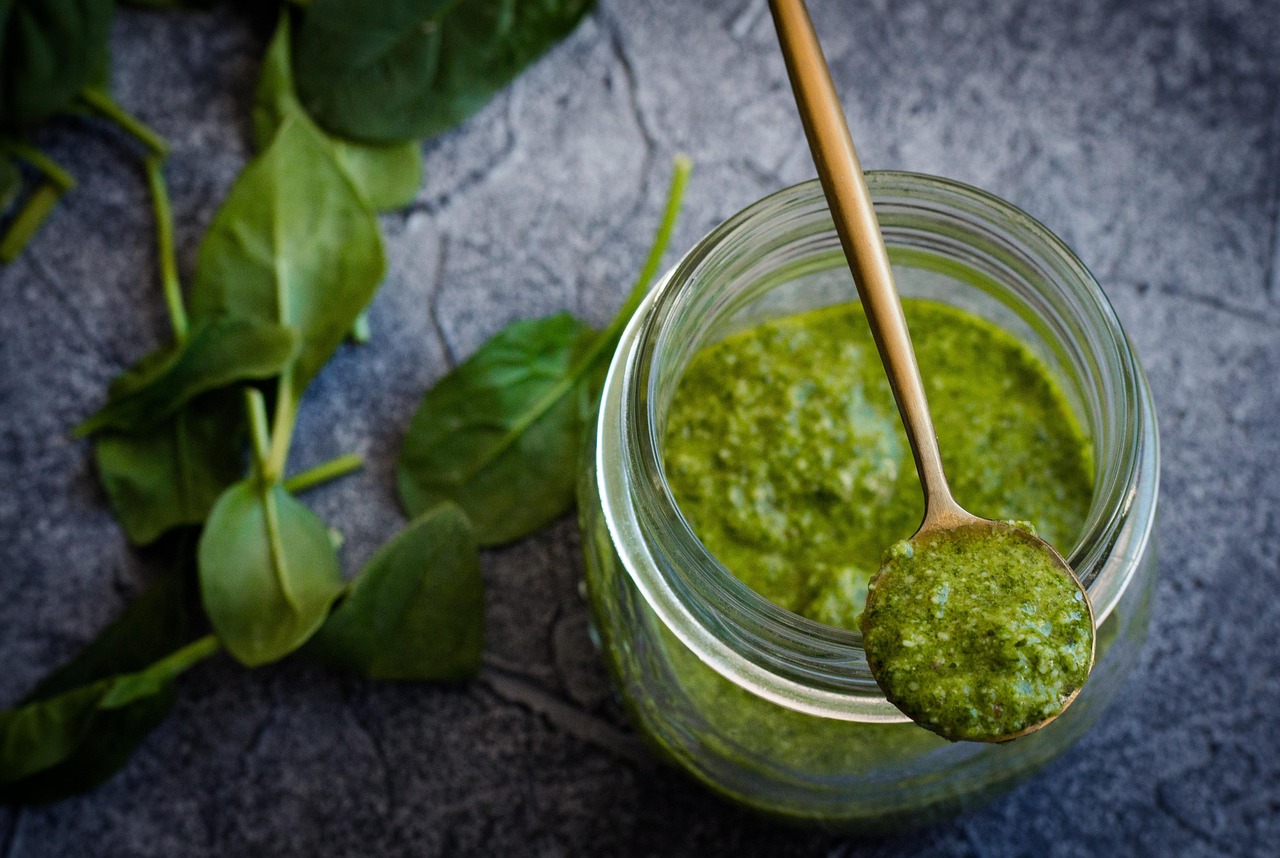 Pesto: Green, Nutty, and Nutrient-Dense (image credits: pixabay)