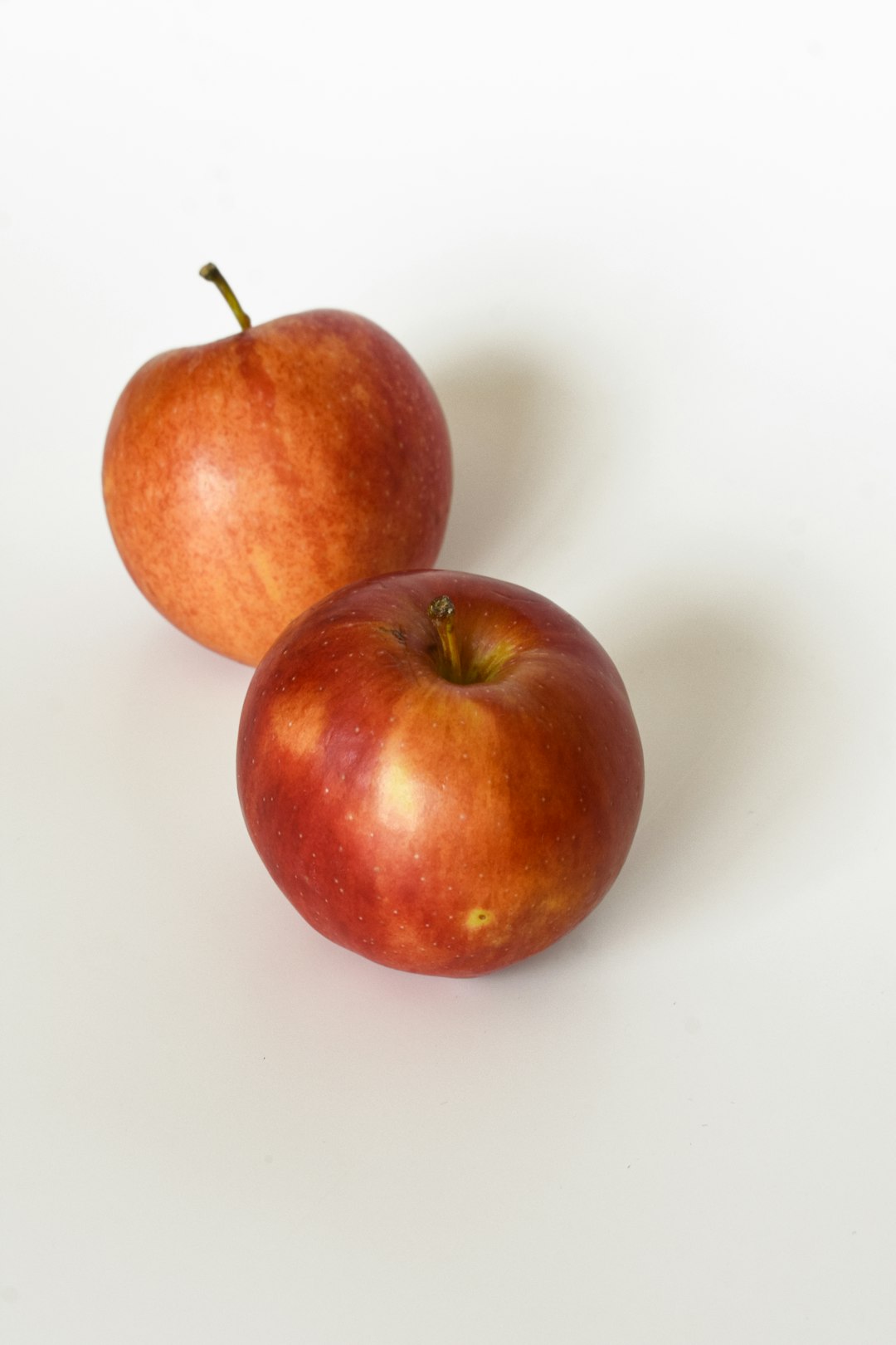 Apples: The Crispy Hydrator (image credits: unsplash)