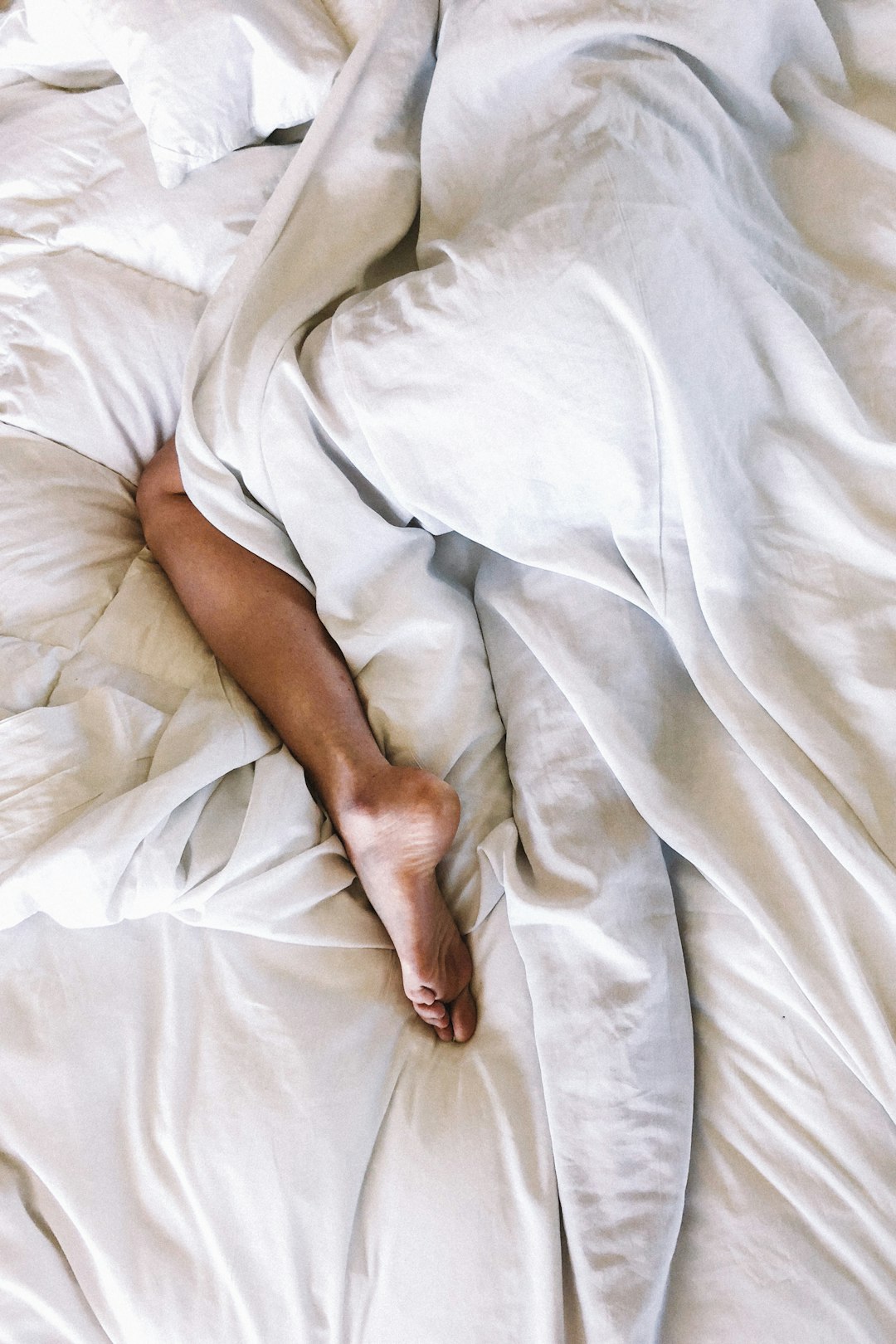 Chocolate and Sleep: New Insights on Timing and Type (image credits: unsplash)