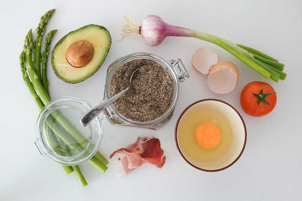 Embrace Fresh Ingredients (image credits: rawpixel)