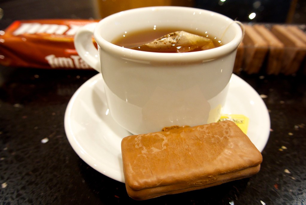 What Your Evening Routine Reveals (image credits: flickr)
