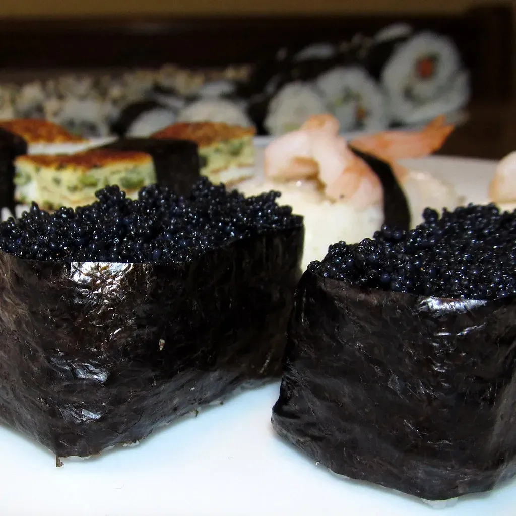 Caviar and White Chocolate (Image Credits: Flickr)