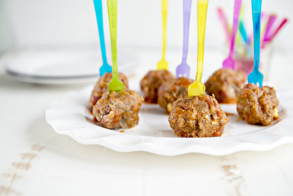 Cocktail Meatballs - The Crowd-Pleasing Protein (image credits: flickr)