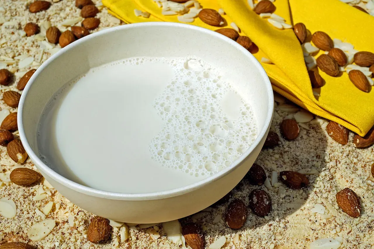 #6 - Almond Milk: Popular but Protein-Poor (Image Credits: Pixabay)