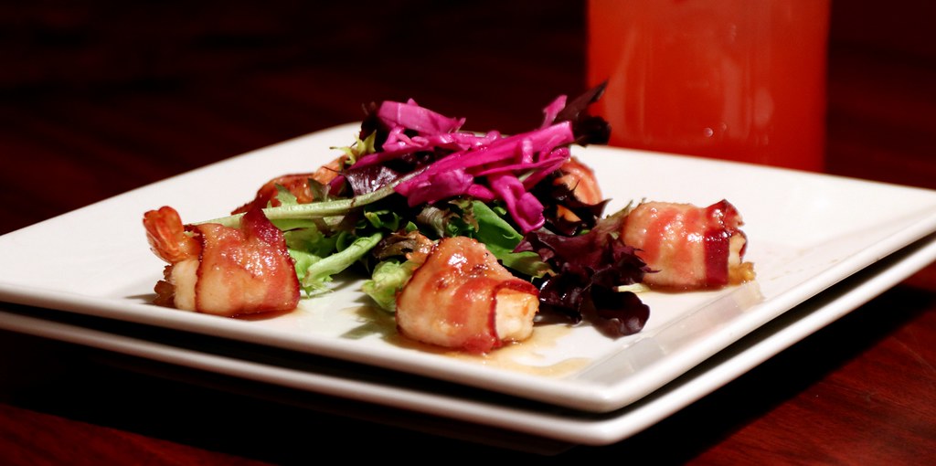 Bacon-Wrapped Everything That Steals the Show (image credits: flickr)