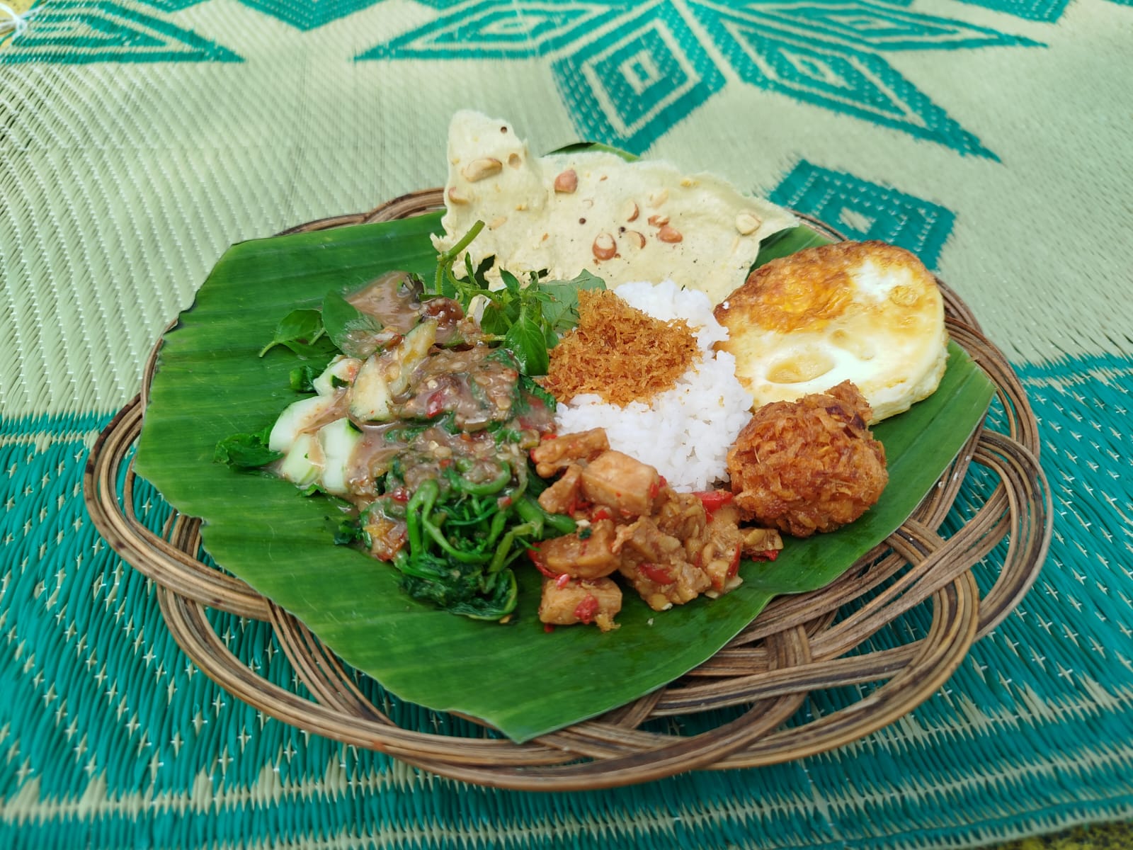 Increased Focus on Local Sourcing (image credits: wikimedia)