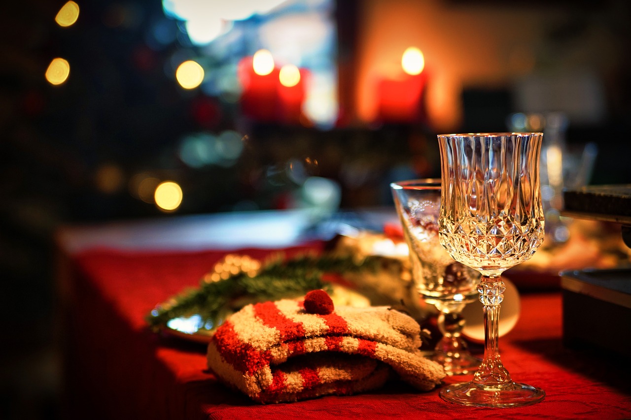 Why Your Late Dinner is Aging You Faster (image credits: pixabay)