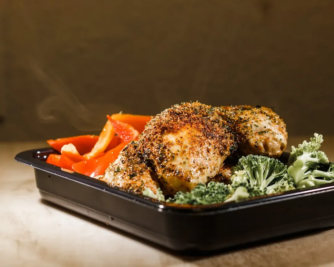 1. Sheet Pan Chicken and Vegetables (Image Credits: Unsplash)