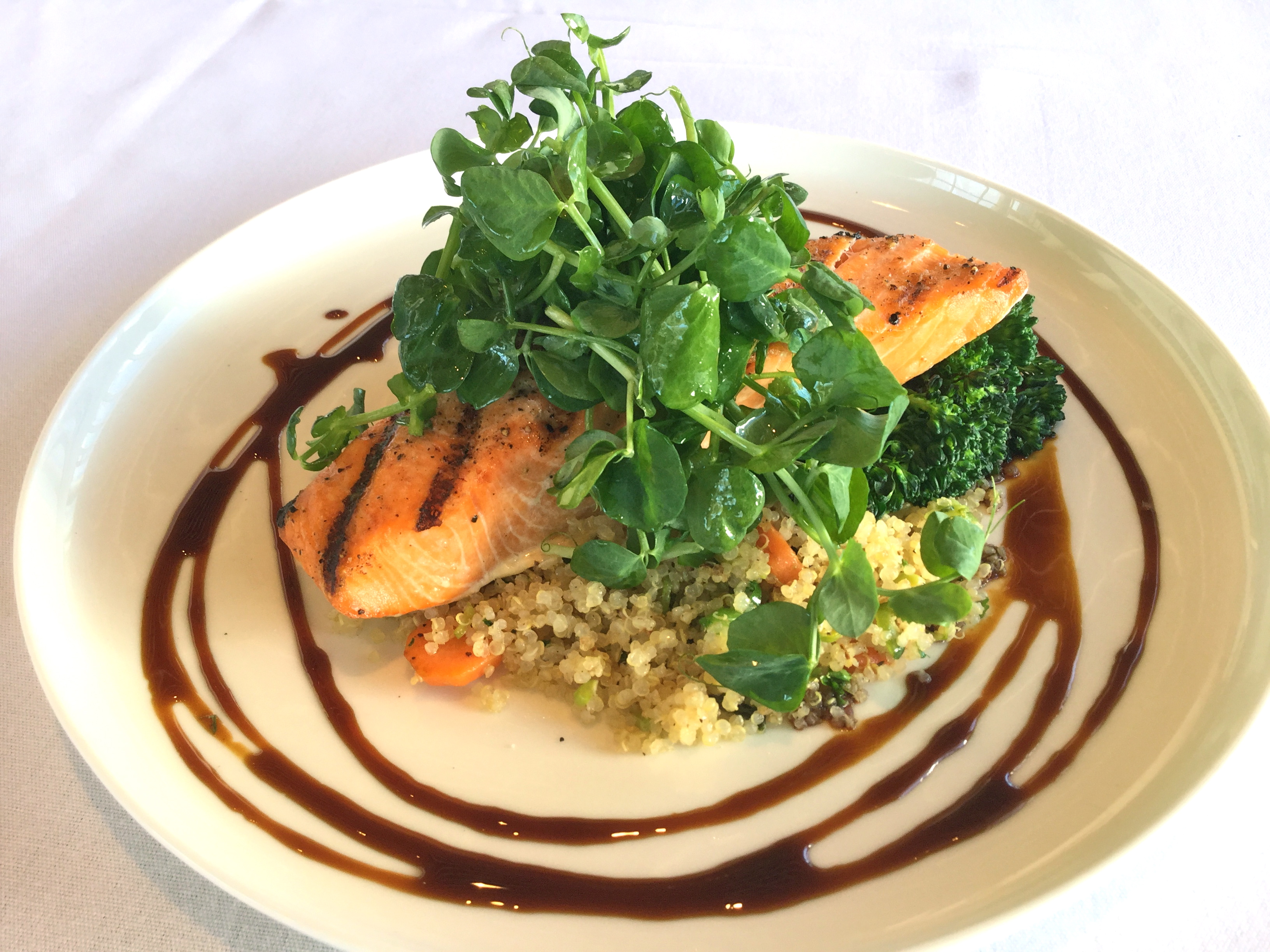 Grilled Salmon with Quinoa—Your Protein-Packed Powerhouse (image credits: wikimedia)