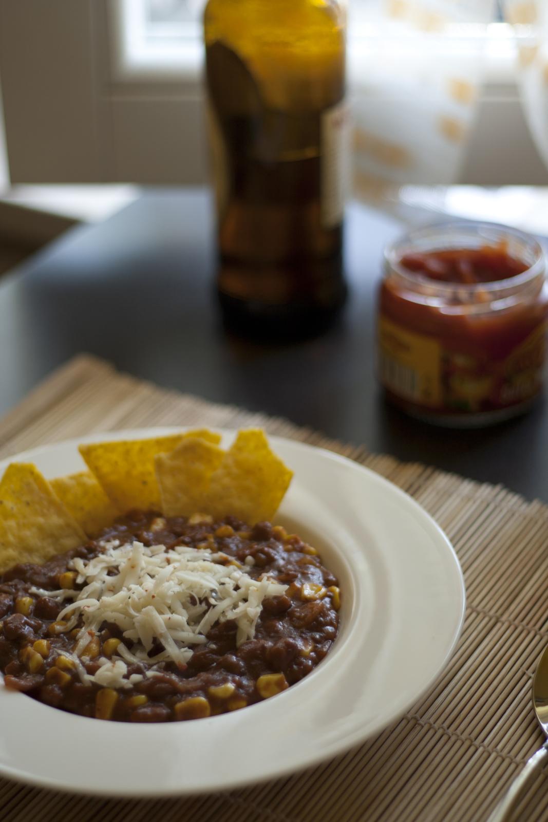 Spice-Forward Chili with Multiple Bean Varieties (image credits: wikimedia)