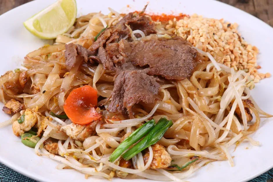 3. Pad Thai (Thailand): The Dish That Built a National Identity (Image Credits: Pexels)