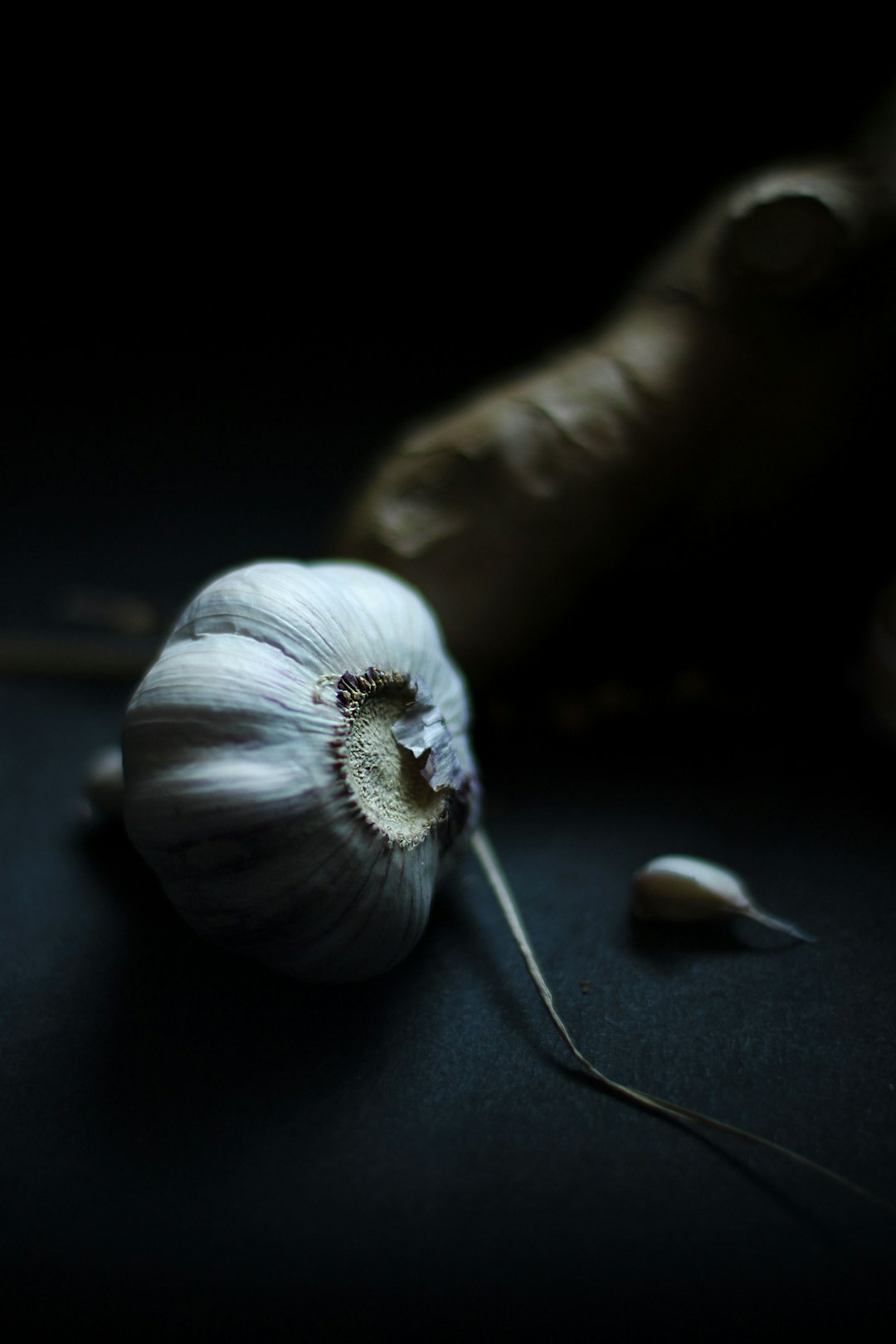 Adding Garlic Too Early (image credits: unsplash)