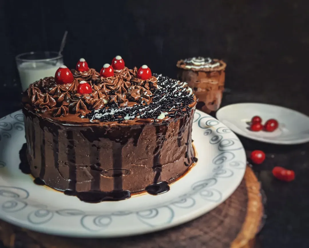 Aries: Fiery Spice Cake with Chili-Chocolate Glaze (Image Credits: Unsplash)