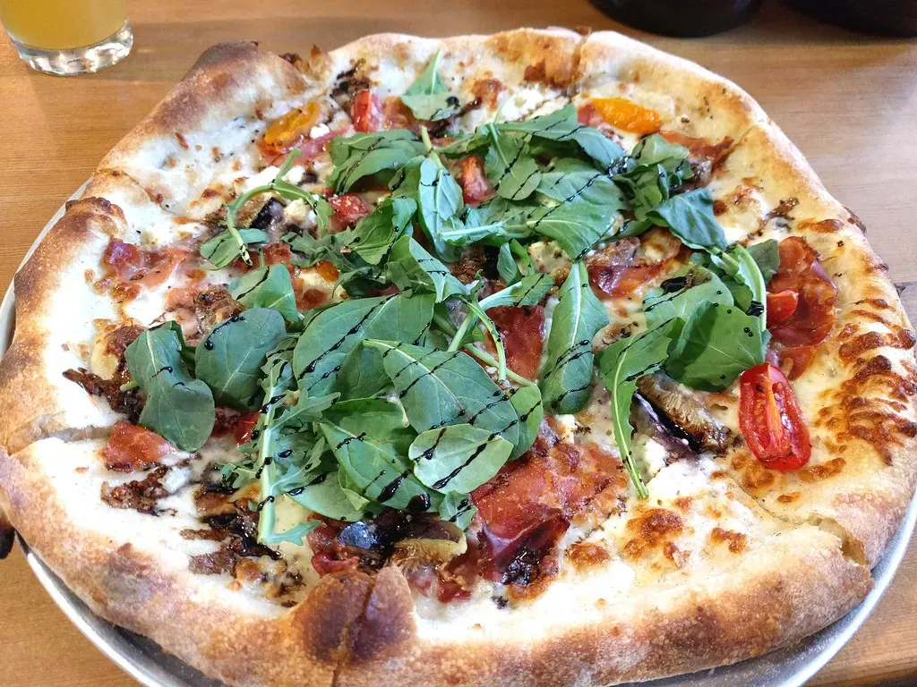 Air Signs Seek Lightness: Fresh Herbs and Aromatic Appeal (Image Credits: Flickr)