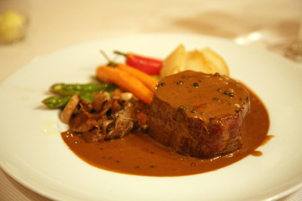 Steak Diane: The Flambéed Showstopper (image credits: flickr)