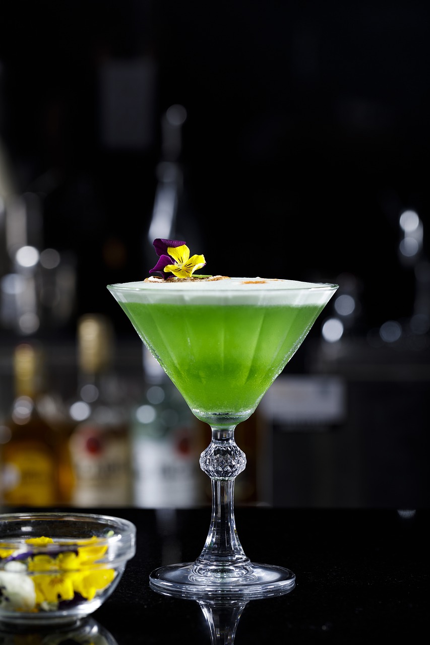 Pairing Dessert Cocktails with Food (image credits: pixabay)