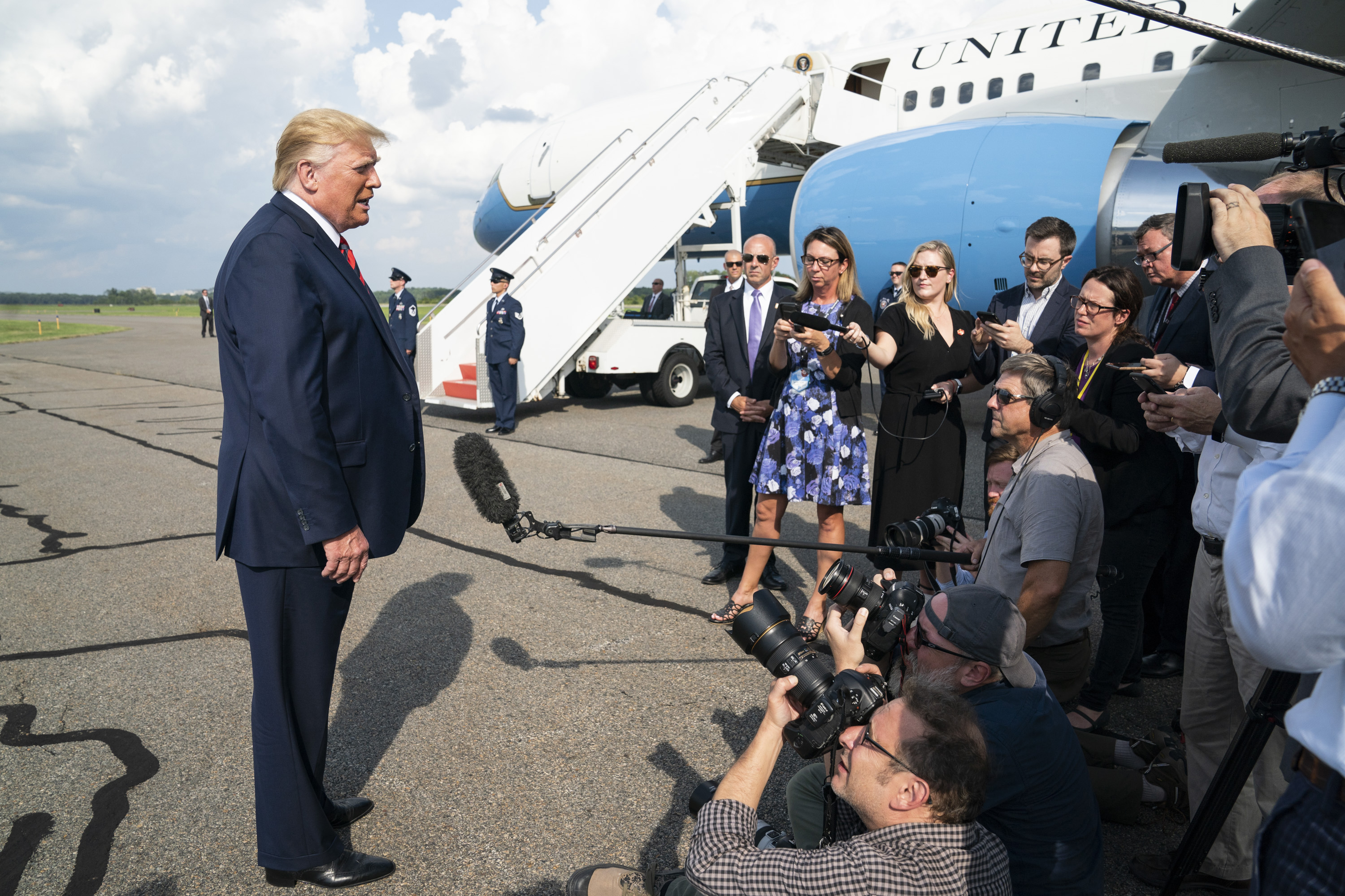 The Rising Stars and Established Voices (image credits: President Trump Returns to D.C., Public domain, https://commons.wikimedia.org/w/index.php?curid=81461571)