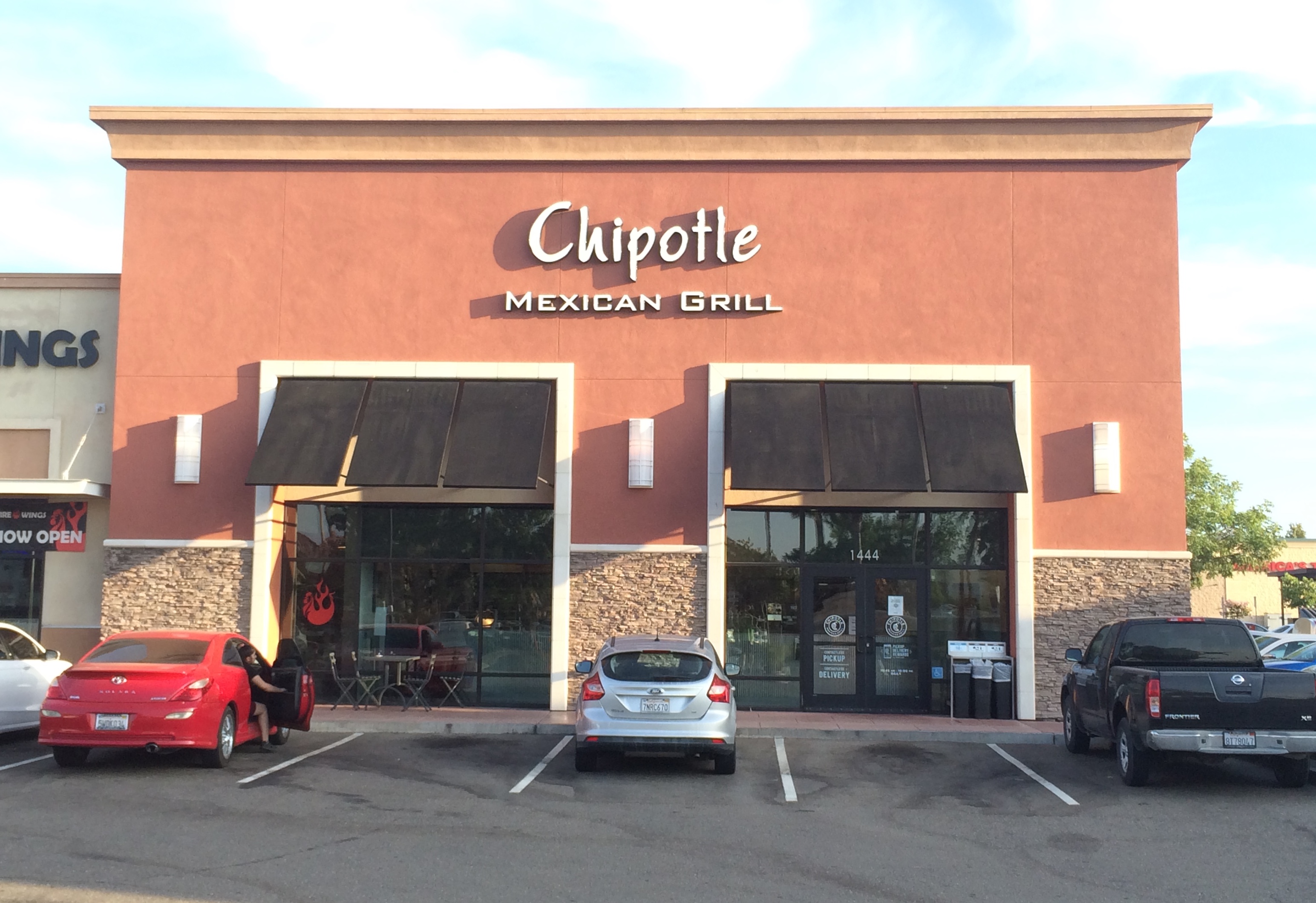 Chipotle's 53-Ingredient Philosophy (image credits: By TaurusEmerald, CC BY-SA 4.0, https://commons.wikimedia.org/w/index.php?curid=92611875)