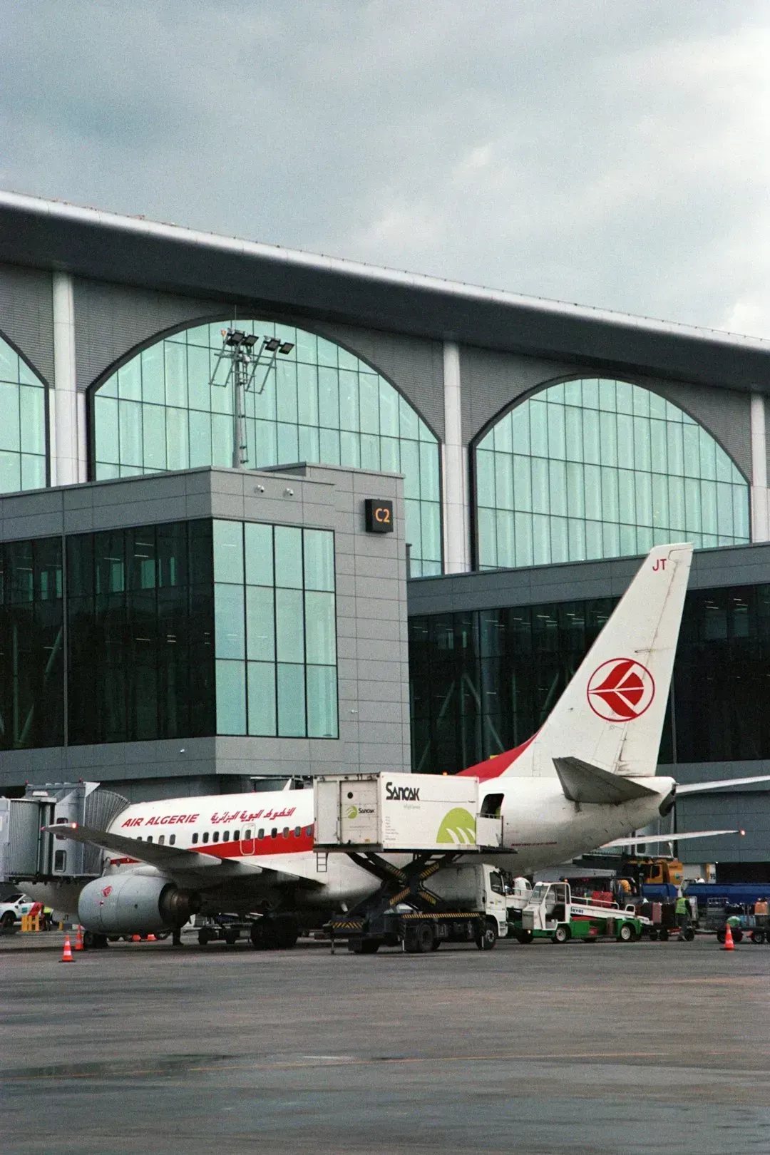 1. Istanbul Airport (IST) - The Undisputed World Champion of Overpricing (Image Credits: Unsplash)