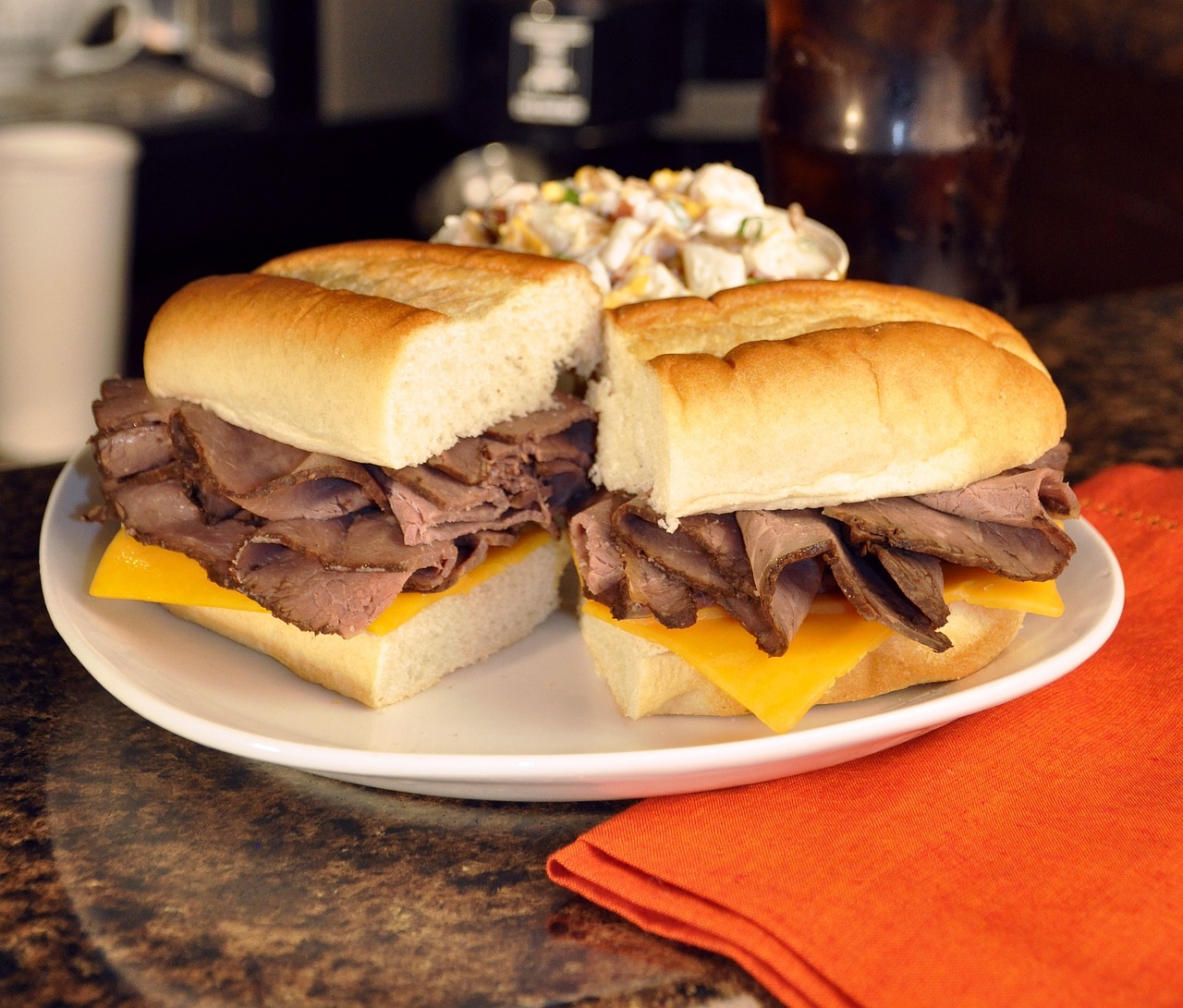Arby’s Classic Roast Beef Sandwich (image credits: pixabay)