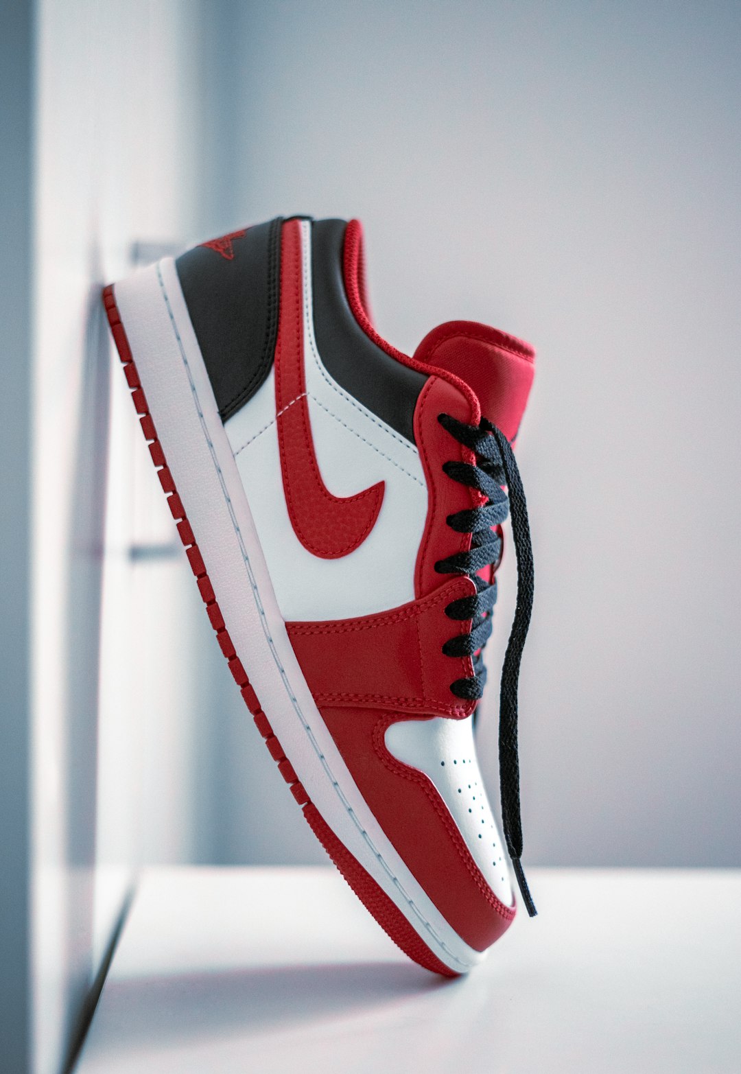 Air Jordan 1 Sneakers: The Birth of Sneaker Culture (image credits: unsplash)