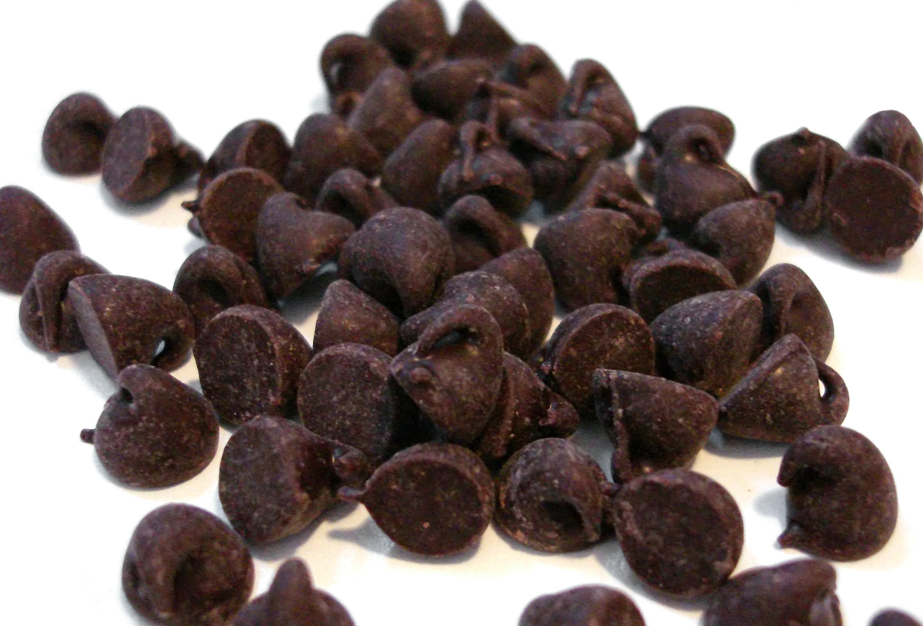 Chocolate Chips That Have Seen Better Days (image credits: By Editor at Large, CC BY-SA 2.5, https://commons.wikimedia.org/w/index.php?curid=1996809)