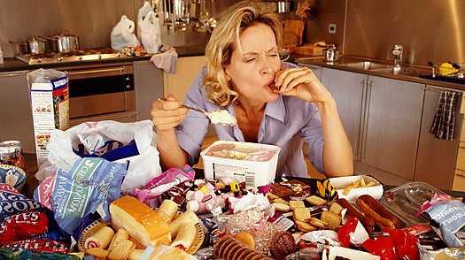 When Emotions Replace True Hunger (image credits: flickr)