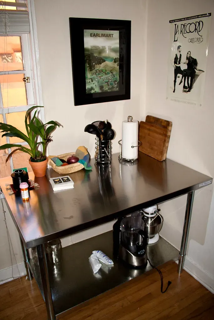 Stainless Steel Everything: Smudge Central (Image Credits: Flickr)