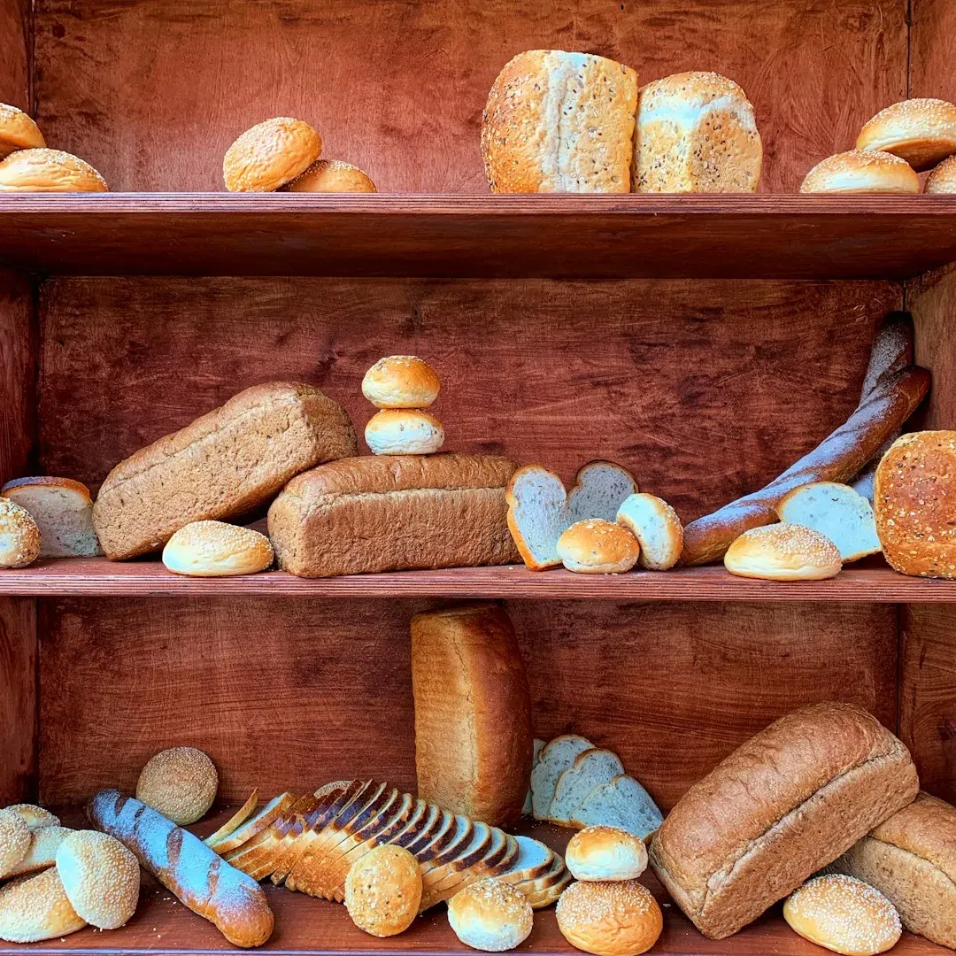 Food 2: Refined Carbohydrates and White Flour Products (Image Credits: Unsplash)