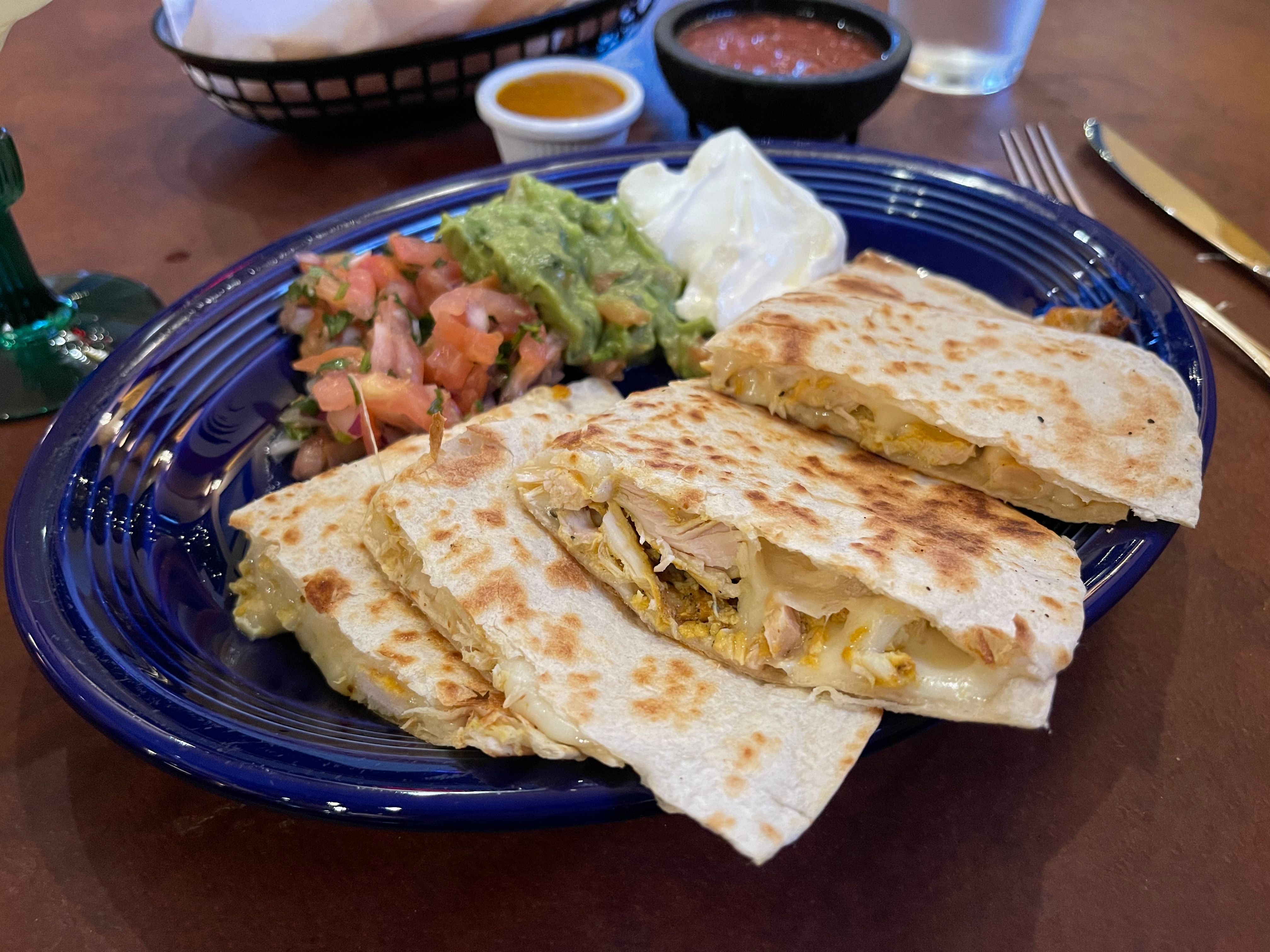 Chicken Quesadilla (image credits: wikimedia)