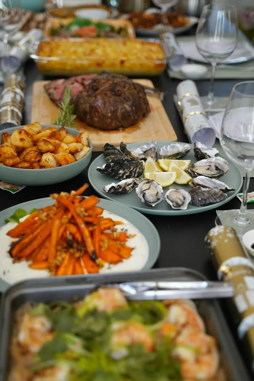 Sensory Ritual: How the Smell and Sight of a Roast Prime the Mind (Image Credits: Unsplash)