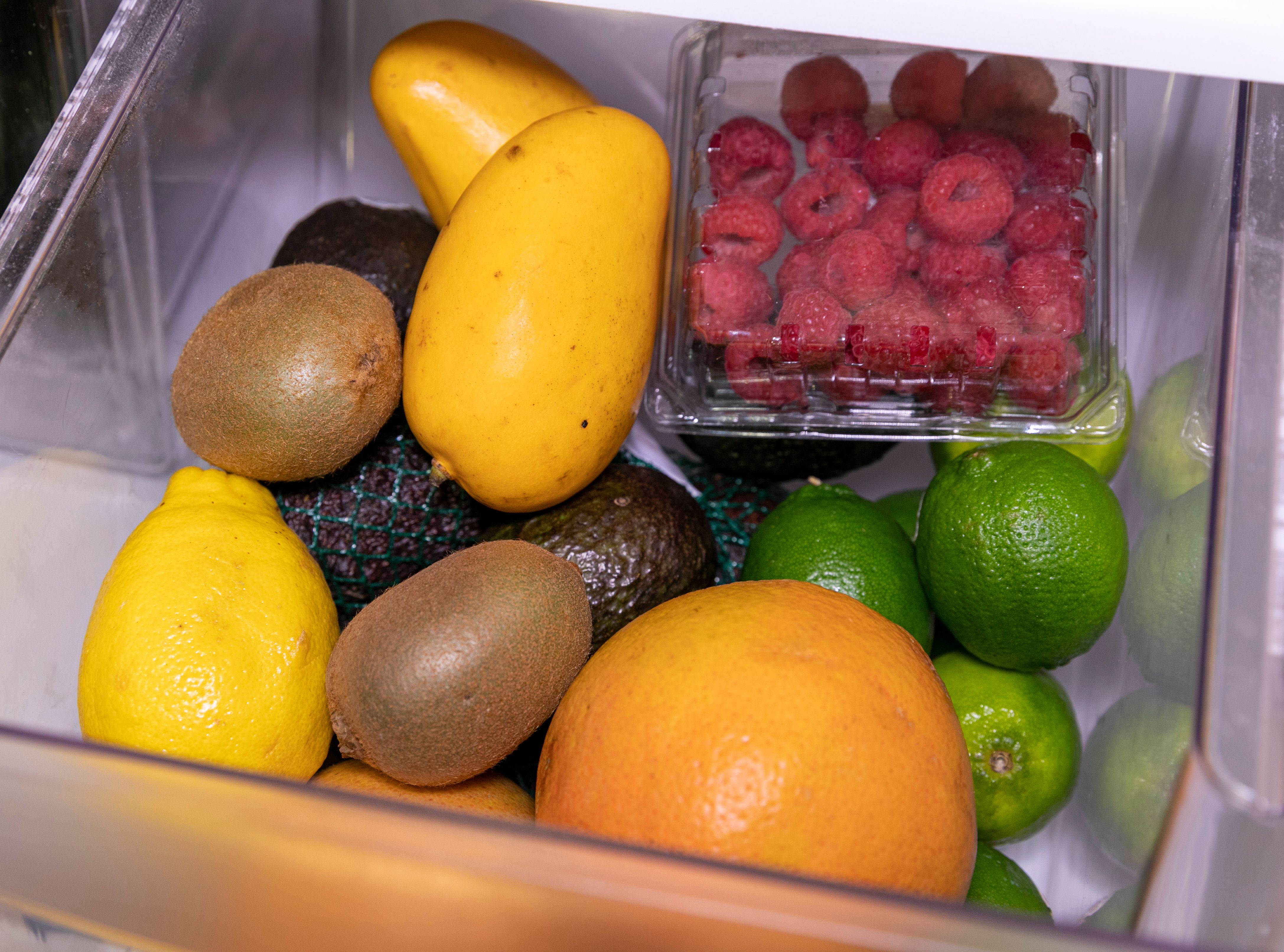 Storing Temperature-Sensitive Fruits in Cold Conditions (image credits: wikimedia)