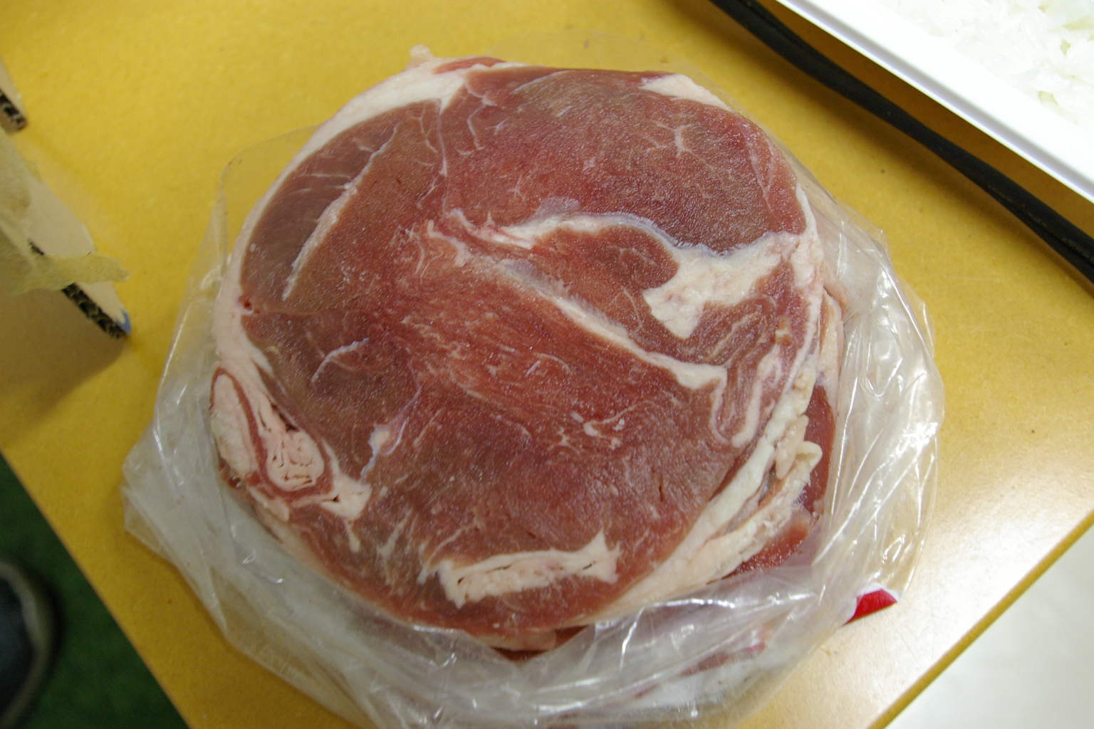 Thawing Food at Room Temperature (image credits: wikimedia)