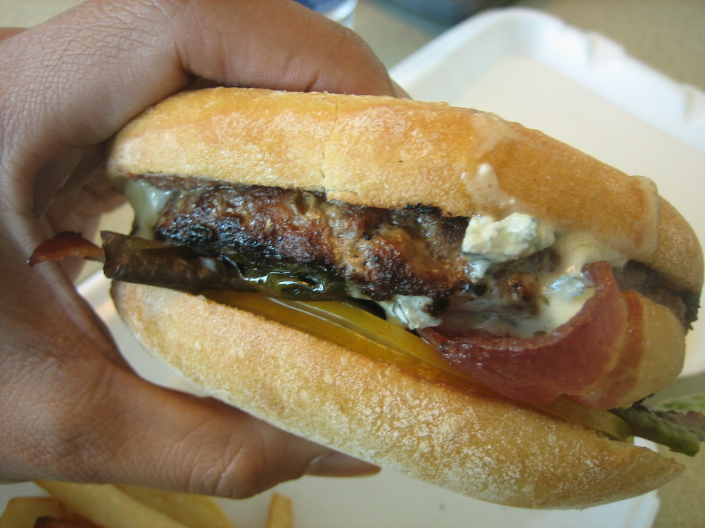 Hamburgers on Paper-Thin Buns (Image Credits: Flickr)
