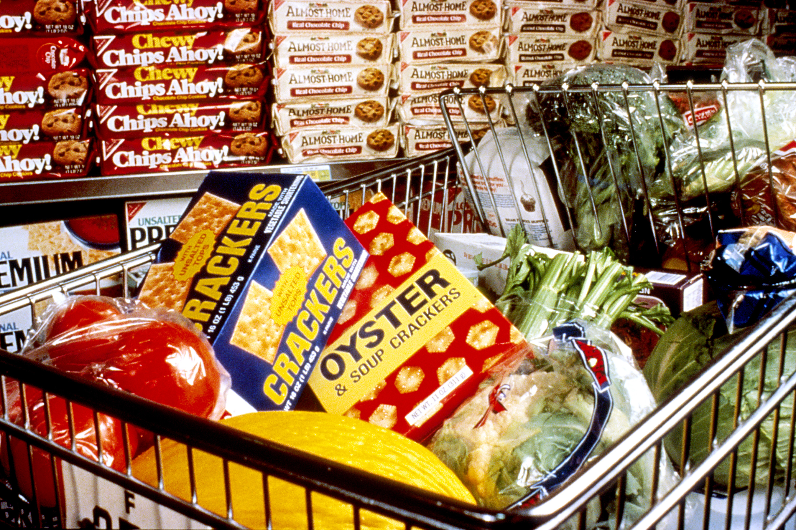 More Prominent “Better-for-You” Snack Displays (image credits: wikimedia)