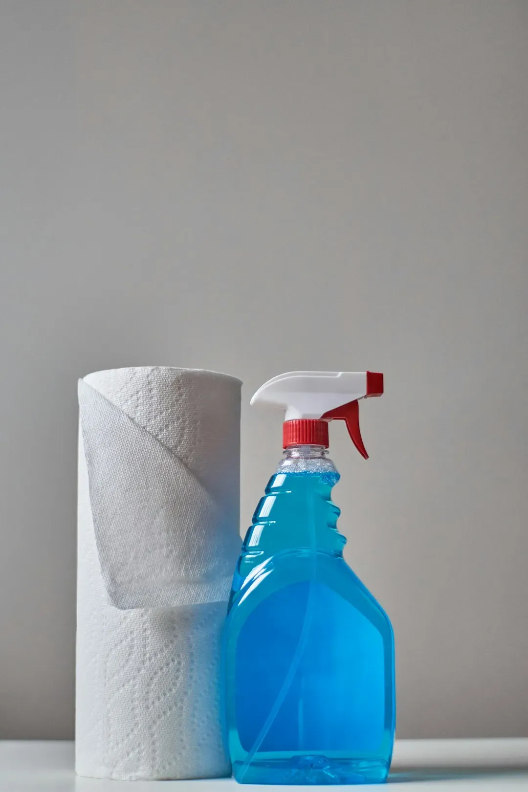 2. Paper Towels Are Vanishing Sheet By Sheet (Image Credits: Unsplash)