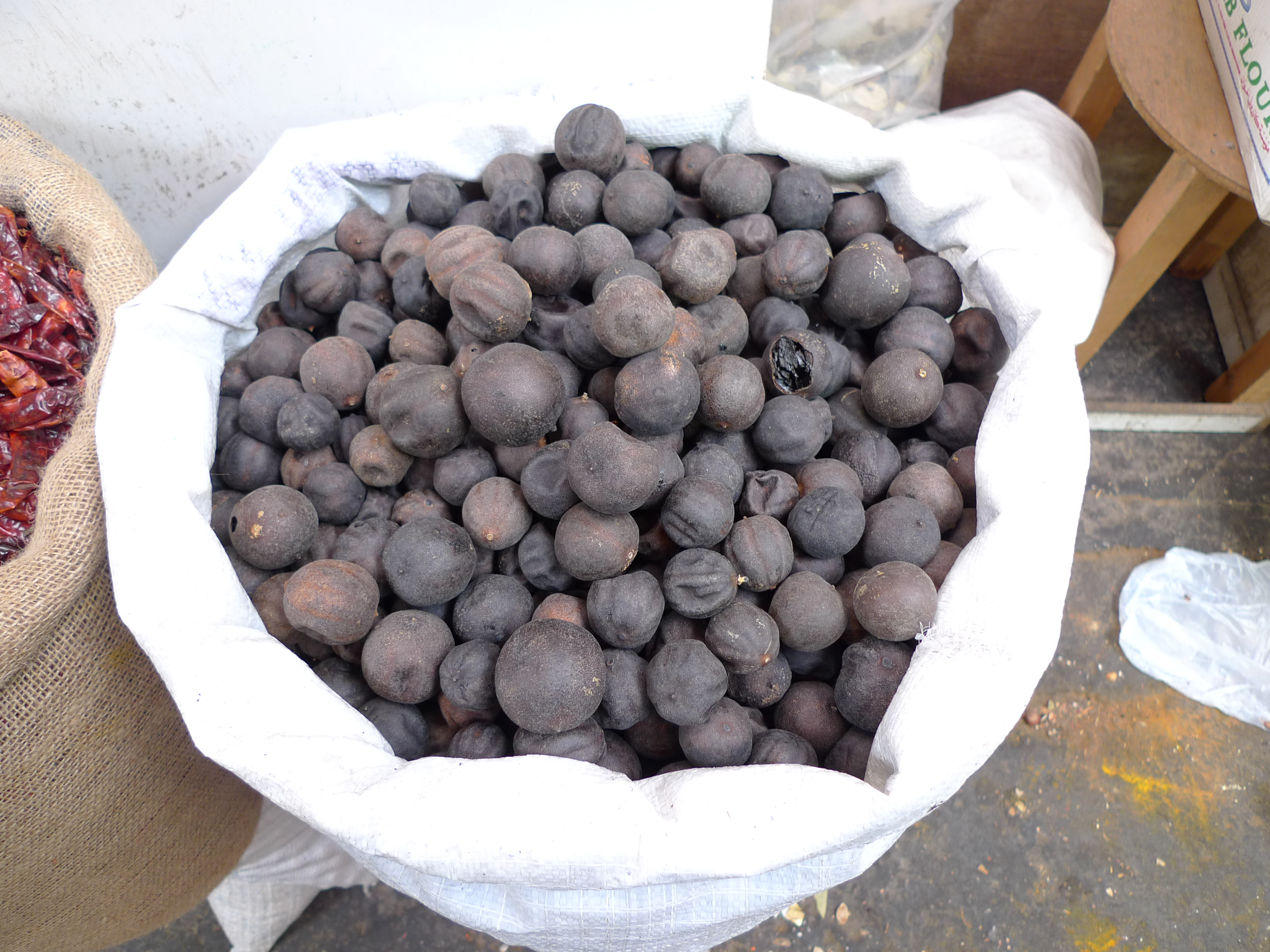 Black Lime: The Umami Bomb That Changes Everything (image credits: By Theinfo, CC BY 3.0, https://commons.wikimedia.org/w/index.php?curid=8681841)