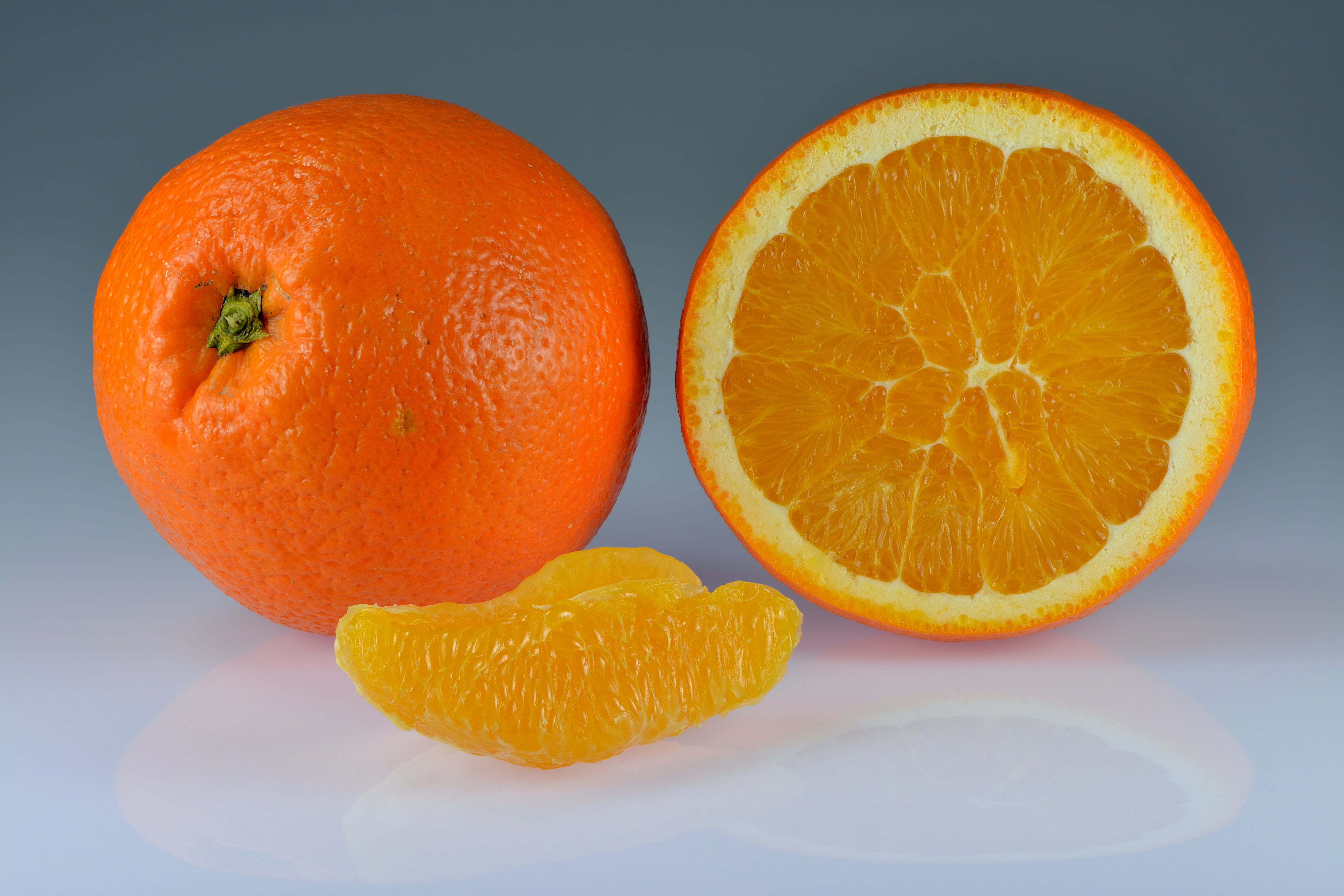Enjoy Oranges Instead of Sweet Pastries (image credits: wikimedia)