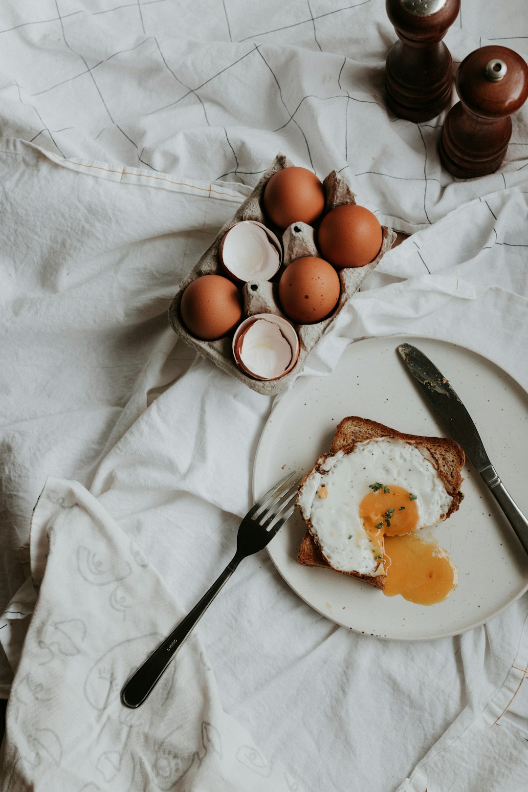 Eggs: Brain Fuel from Breakfast (image credits: unsplash)