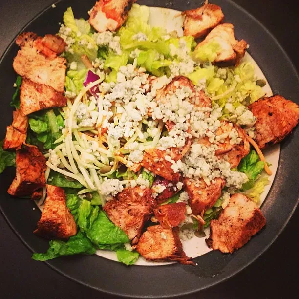Buffalo Wild Wings Crispy Buffalo Chicken Salad (Image Credits: Flickr)