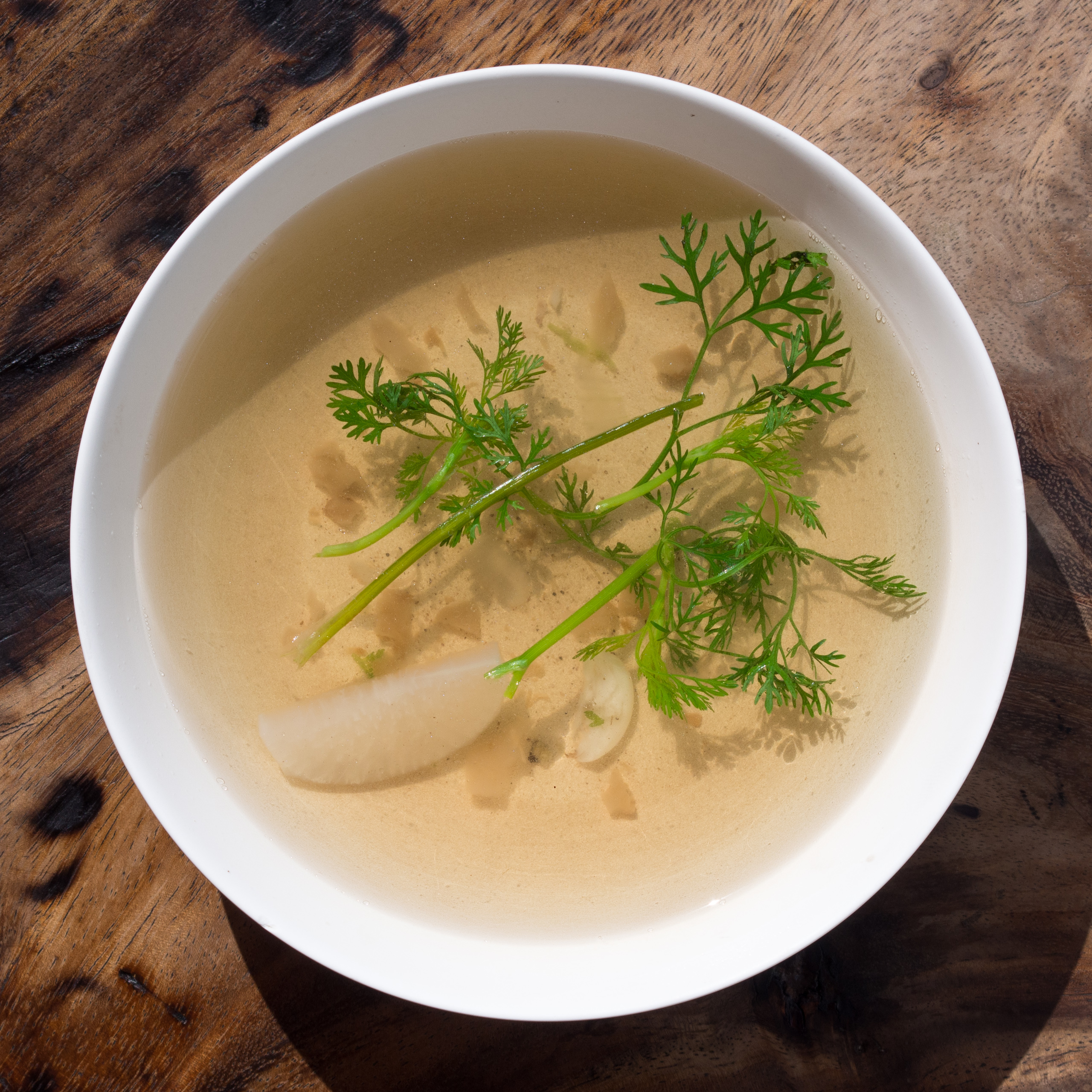 Ginger and Garlic Broth (image credits: wikimedia)
