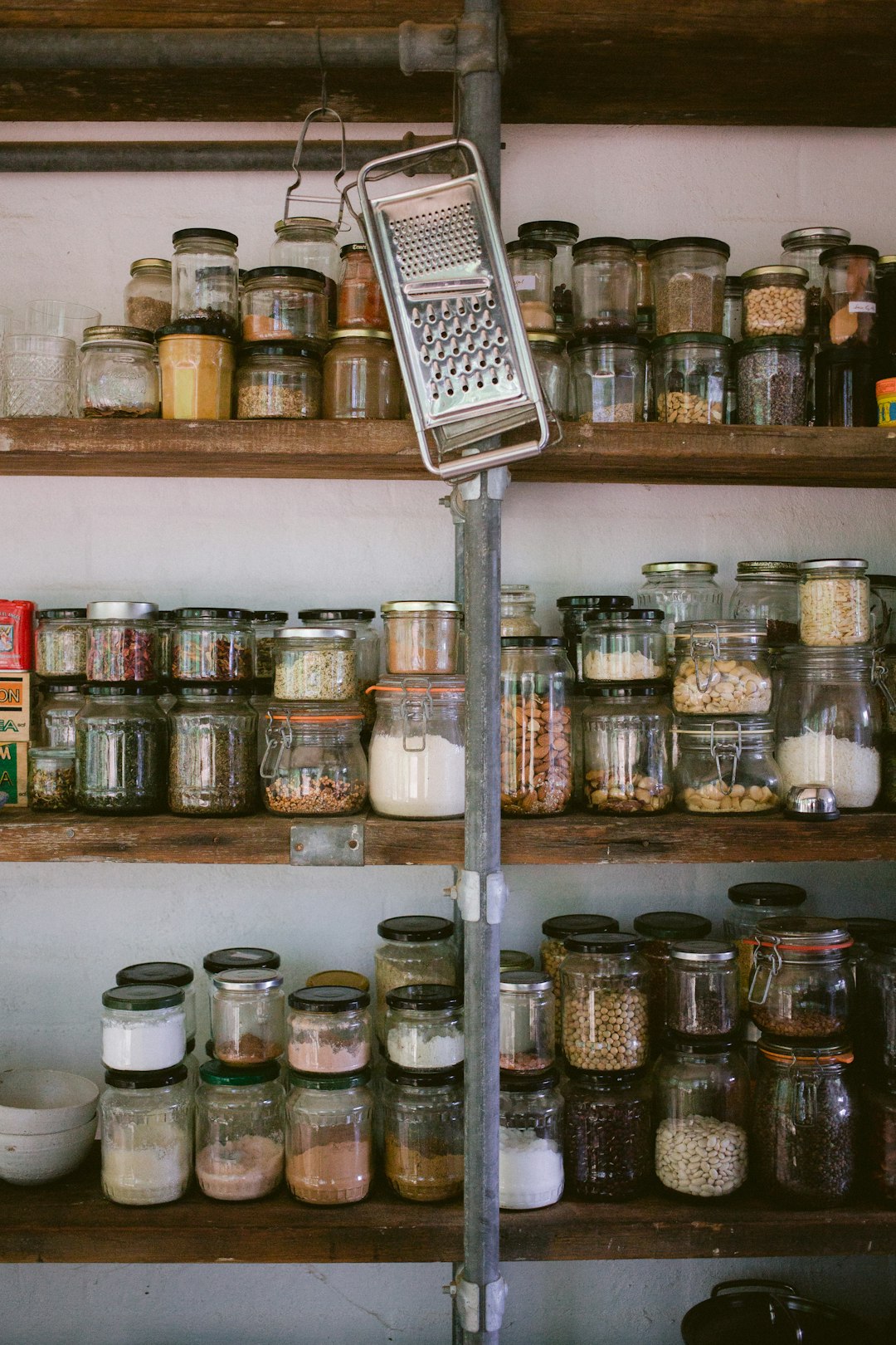 Inside the Mediterranean Pantry: What’s on the Shelf? (image credits: unsplash)