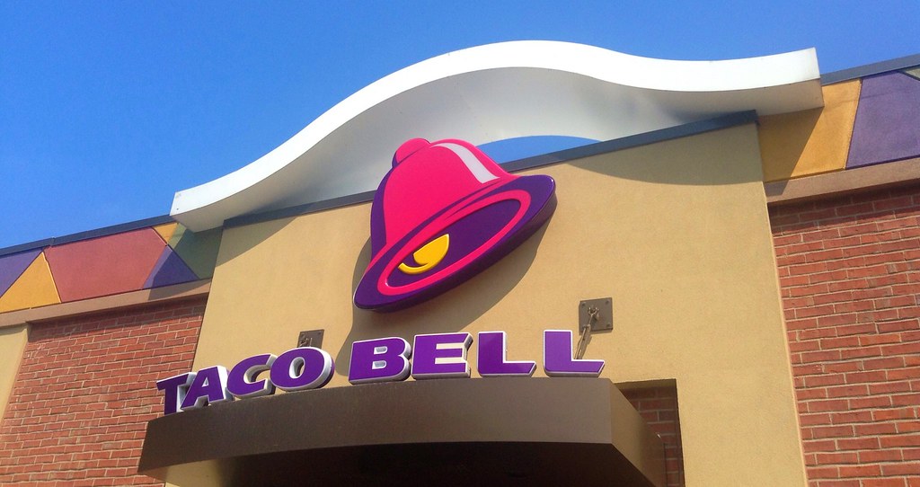Taco Bell's Service Doesn't Match Its Social Media Game (image credits: flickr)